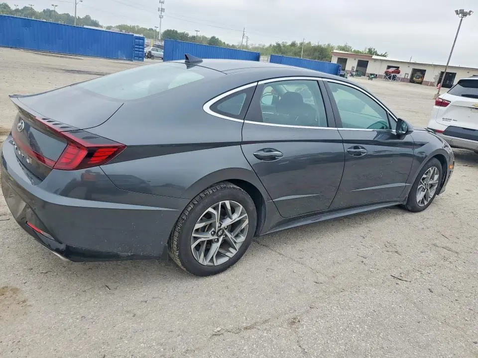 2022 HYUNDAI SONATA SEL  