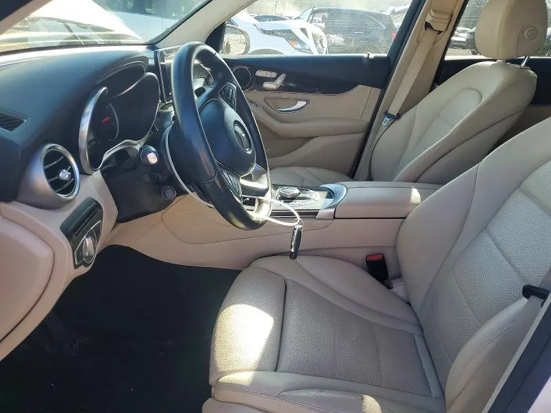 2017 MERCEDES-BENZ GLC 300  