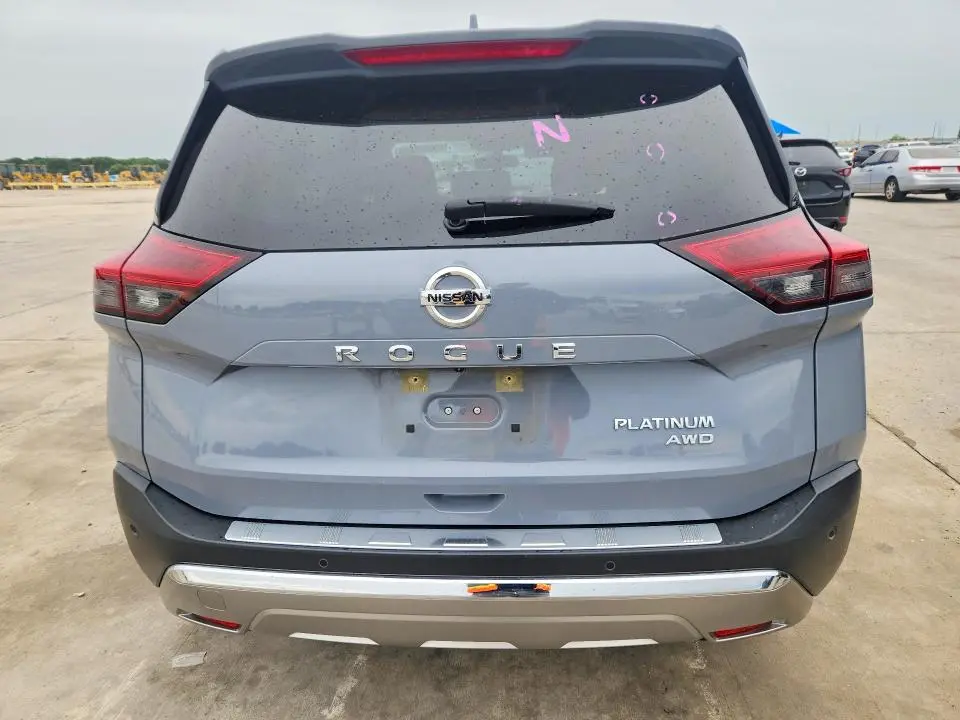 2021 NISSAN ROGUE PLATINUM  