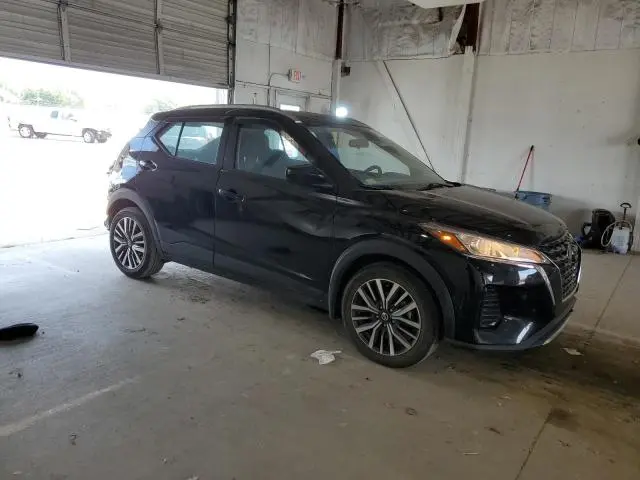 2021 NISSAN KICKS SV  