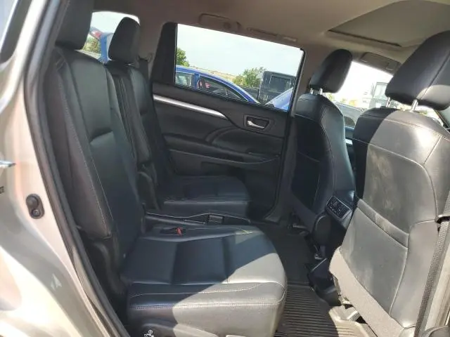 2014 TOYOTA HIGHLANDER XLE  