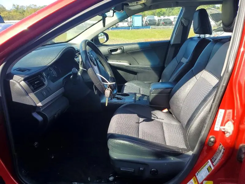 2013 TOYOTA CAMRY SE  