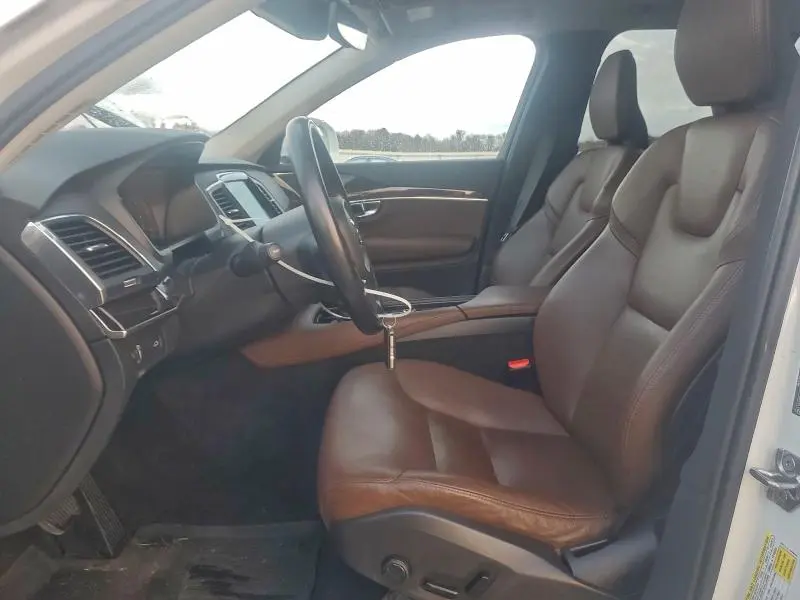 2019 VOLVO XC90 T6 MOMENTUM  
