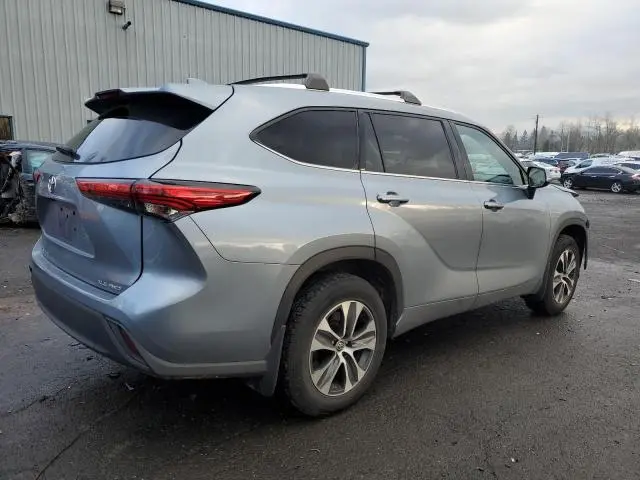 2020 TOYOTA HIGHLANDER XLE  