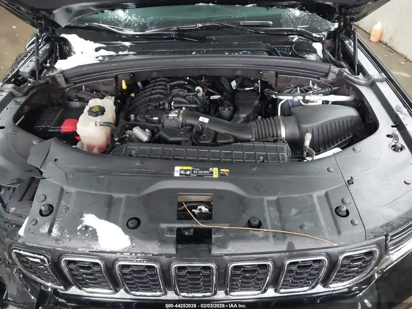 2025 JEEP GRAND CHEROKEE L LAREDO X 4X4