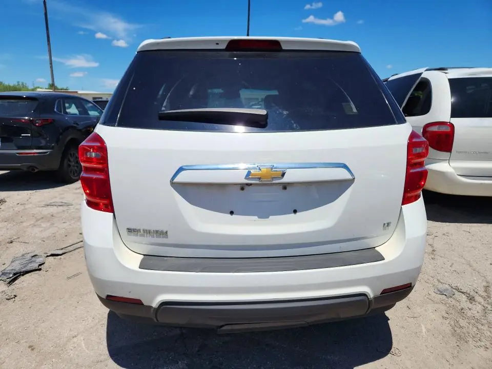 2017 CHEVROLET EQUINOX LT  