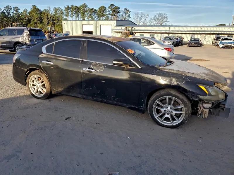 2012 NISSAN MAXIMA S  