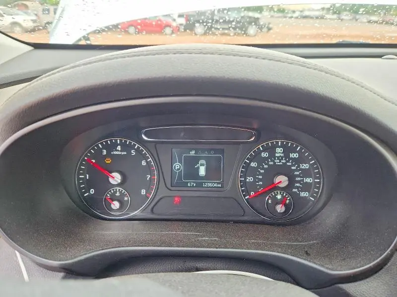 2016 KIA SORENTO LX  