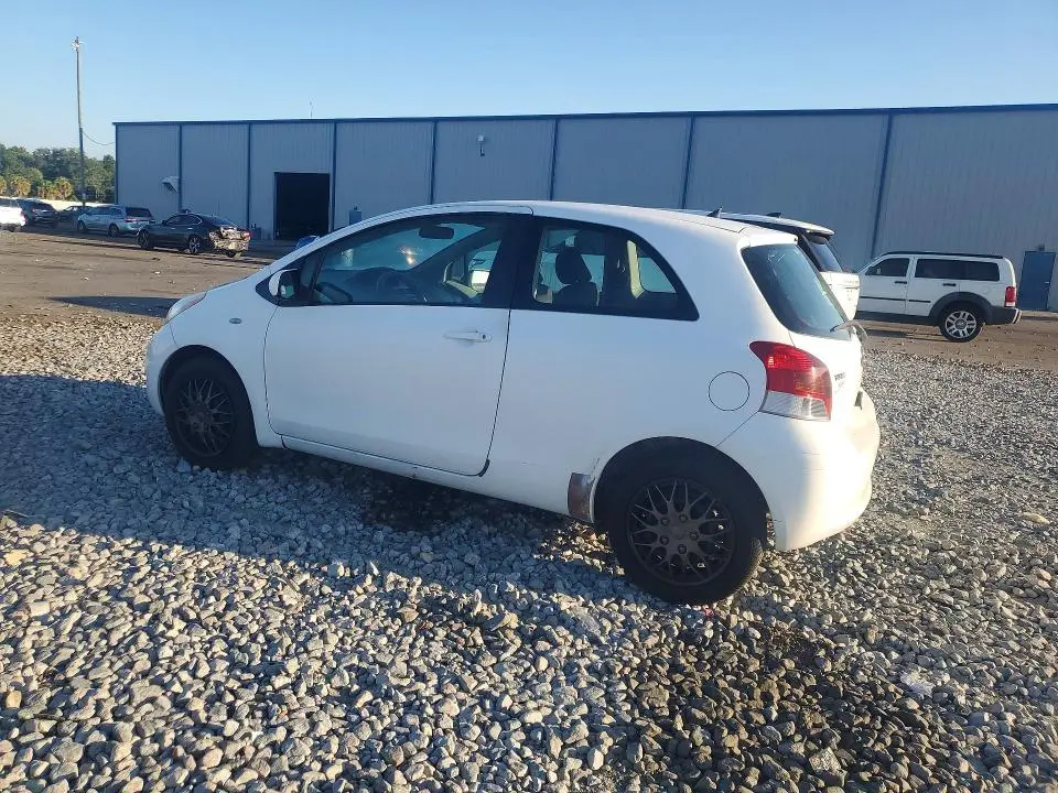 2011 TOYOTA YARIS BASE  