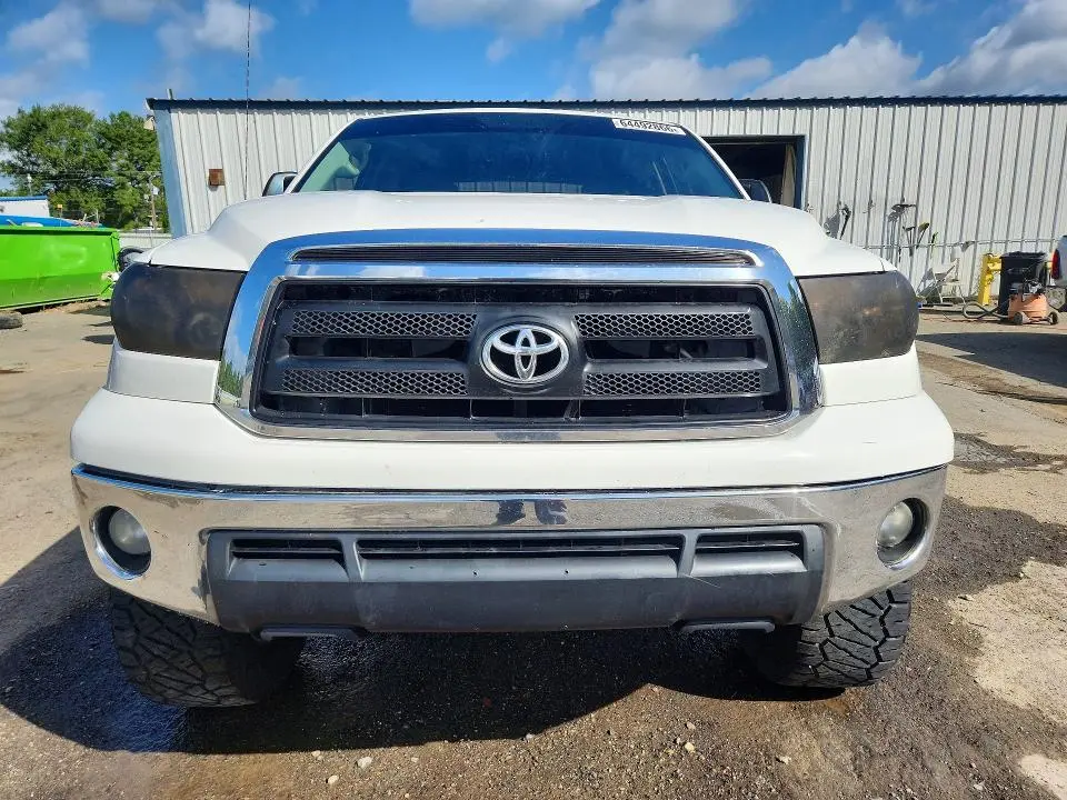 2011 TOYOTA TUNDRA CREWMAX SR5  