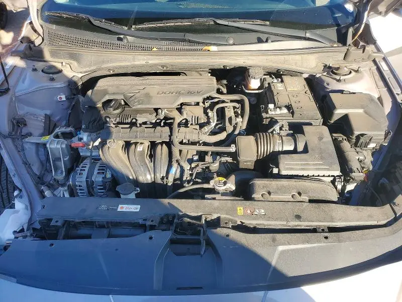 2023 HYUNDAI ELANTRA SE  