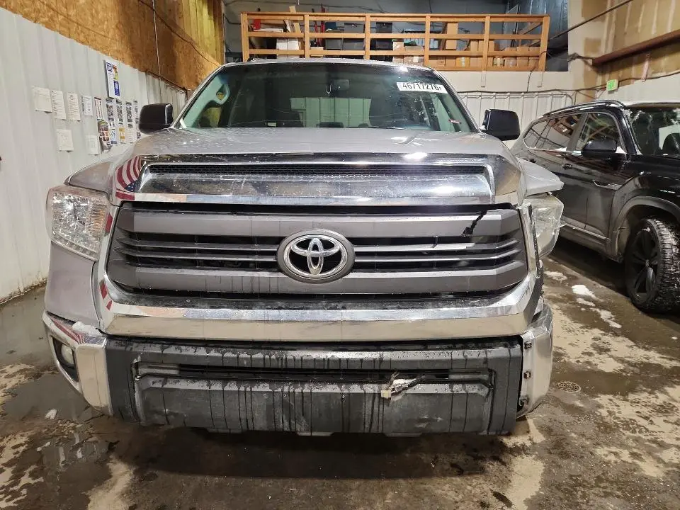 2015 TOYOTA TUNDRA SR5  
