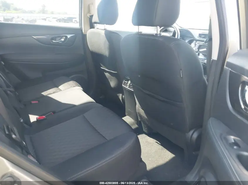 2018 NISSAN ROGUE SV