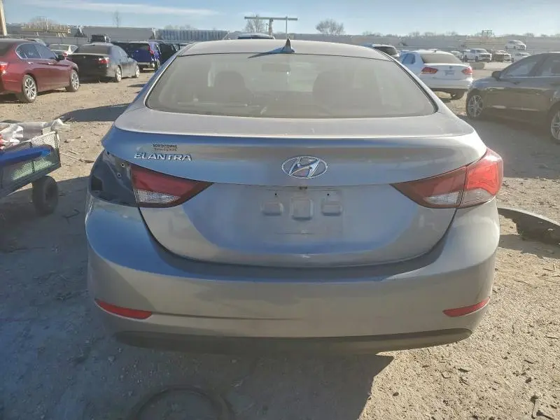 2014 HYUNDAI ELANTRA SE  