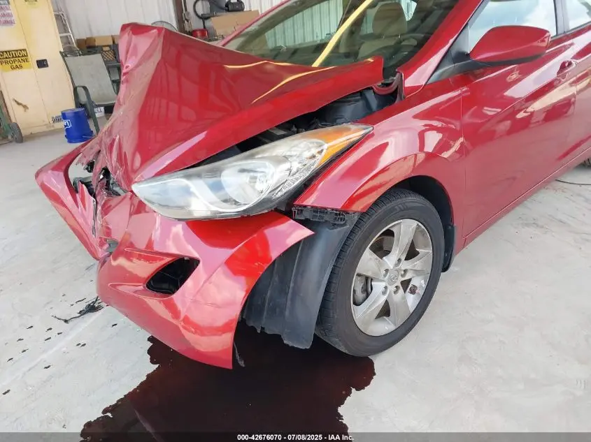 2013 HYUNDAI ELANTRA GLS