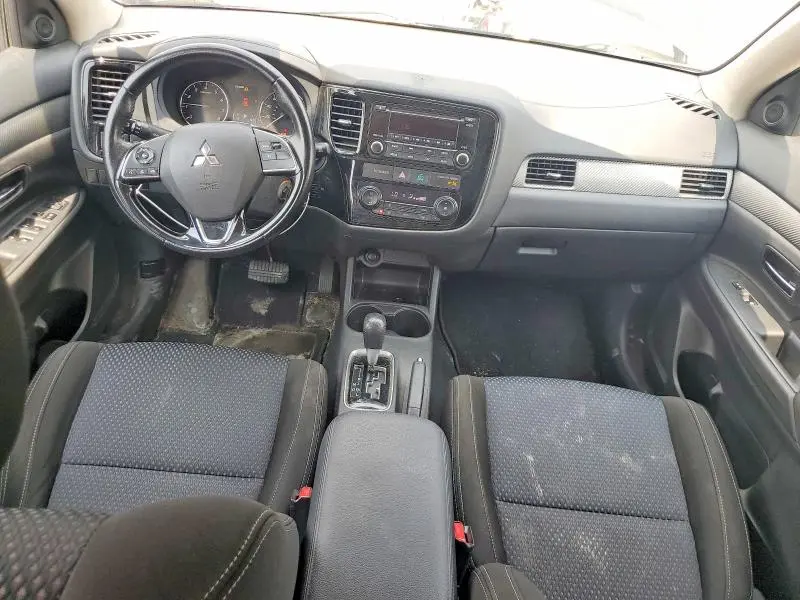 2016 MITSUBISHI OUTLANDER SE  