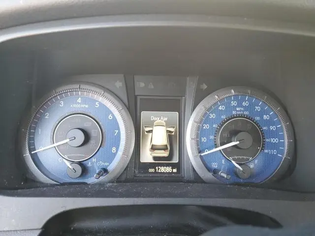 2019 TOYOTA SIENNA XLE