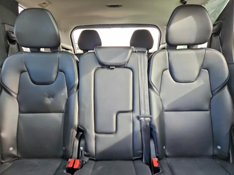 2020 VOLVO XC90 T5 MOMENTUM  