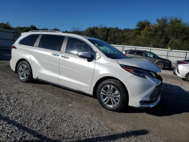 2024 TOYOTA SIENNA LIMITED  