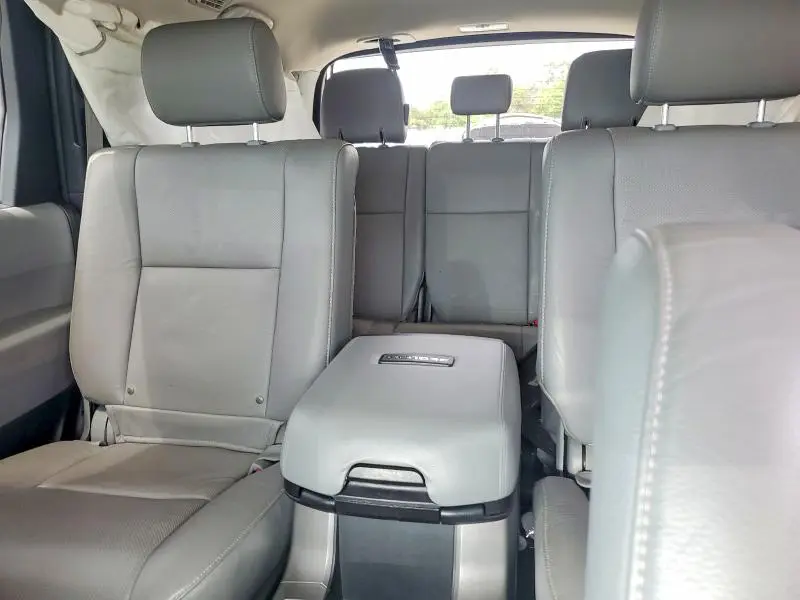 2020 TOYOTA SEQUOIA PLATINUM  