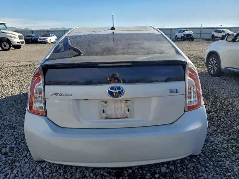 2014 TOYOTA PRIUS   