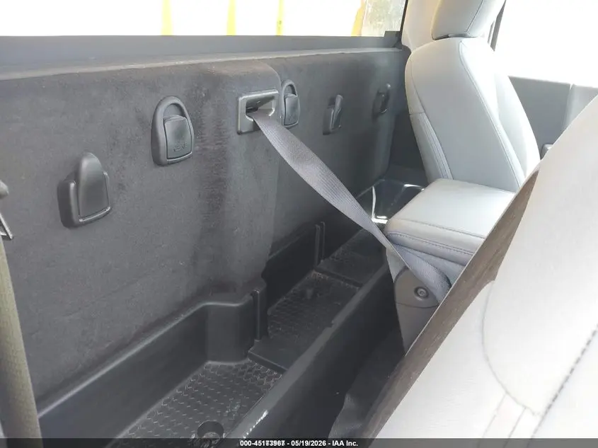 2018 RAM 2500 TRADESMAN  4X4 8' BOX