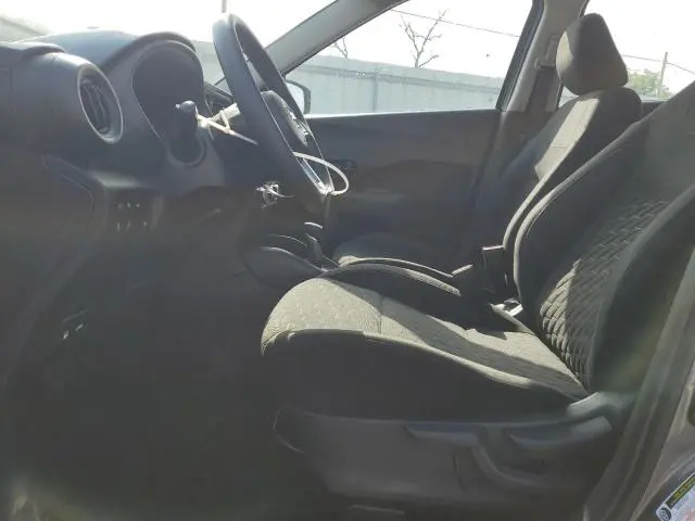 2021 NISSAN KICKS S  