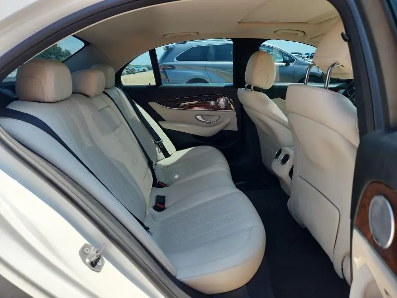 2017 MERCEDES-BENZ 300   