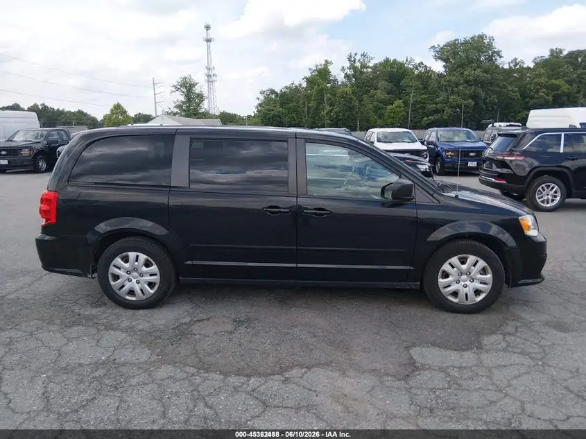 2017 DODGE GRAND CARAVAN SE