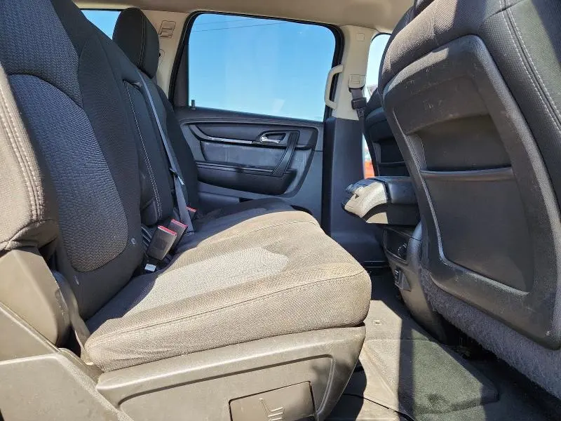 2014 CHEVROLET TRAVERSE LT  