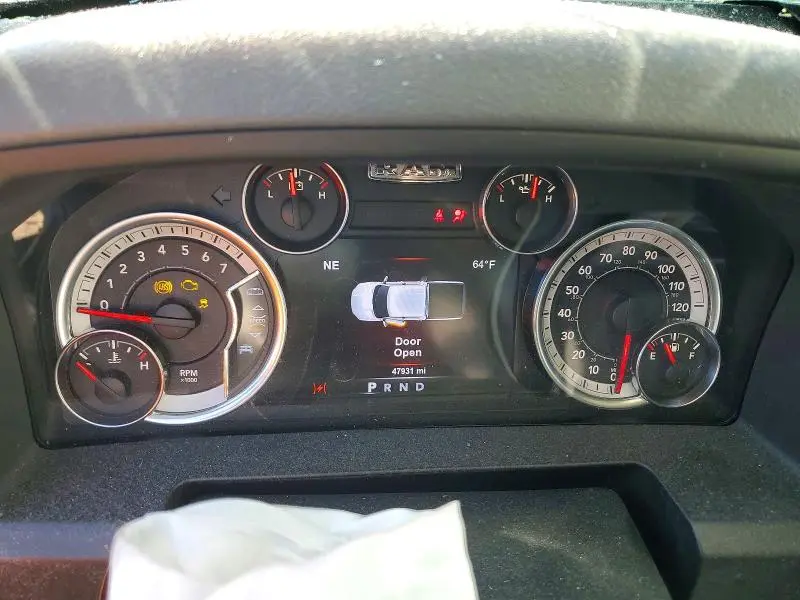 2017 RAM 1500 SLT  