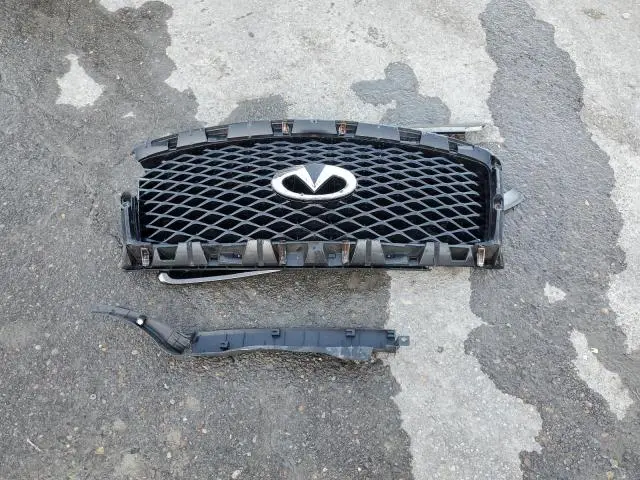 2021 INFINITI QX80 LUXE  