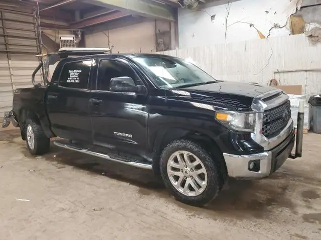 2018 TOYOTA TUNDRA CREWMAX SR5
