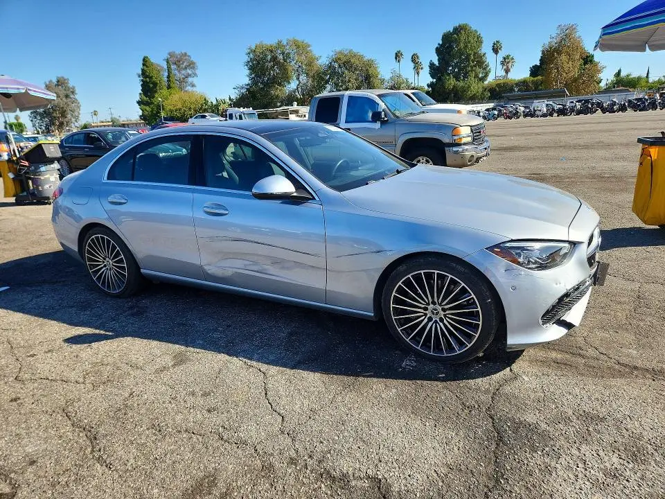2025 MERCEDES-BENZ C 300  