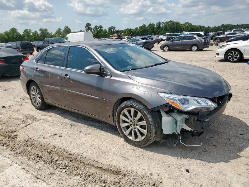 2015 TOYOTA CAMRY XSE  