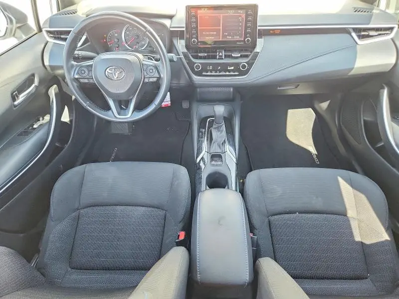 2021 TOYOTA COROLLA SE  