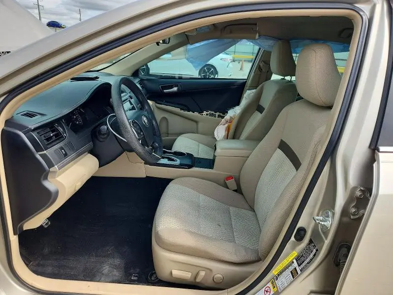 2013 TOYOTA CAMRY LE  