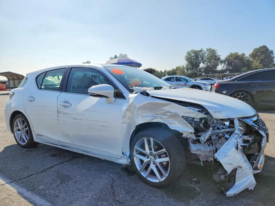 2017 LEXUS CT 200  