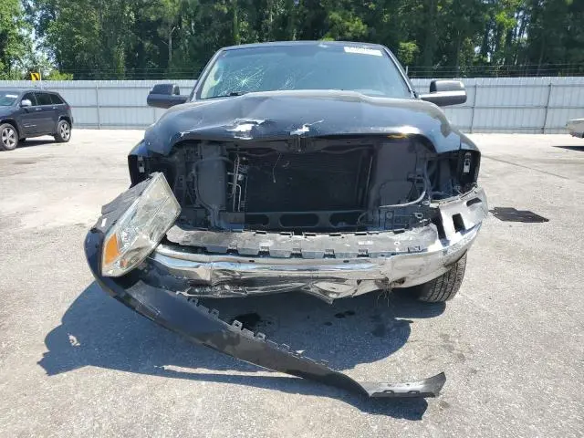 2013 RAM 1500 SLT  