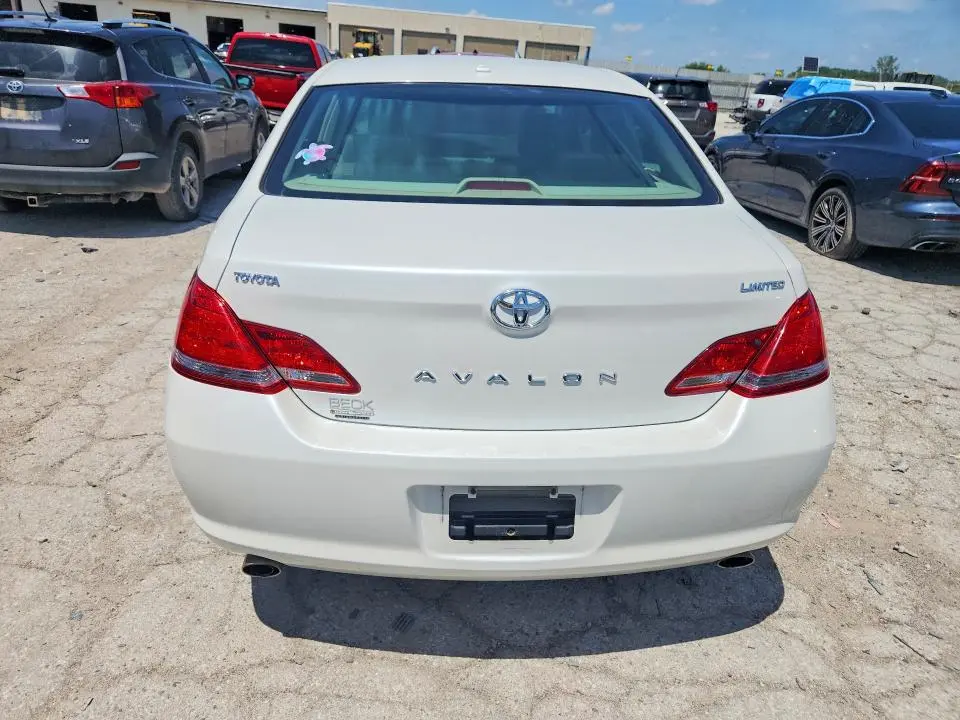 2010 TOYOTA AVALON LIMITED  