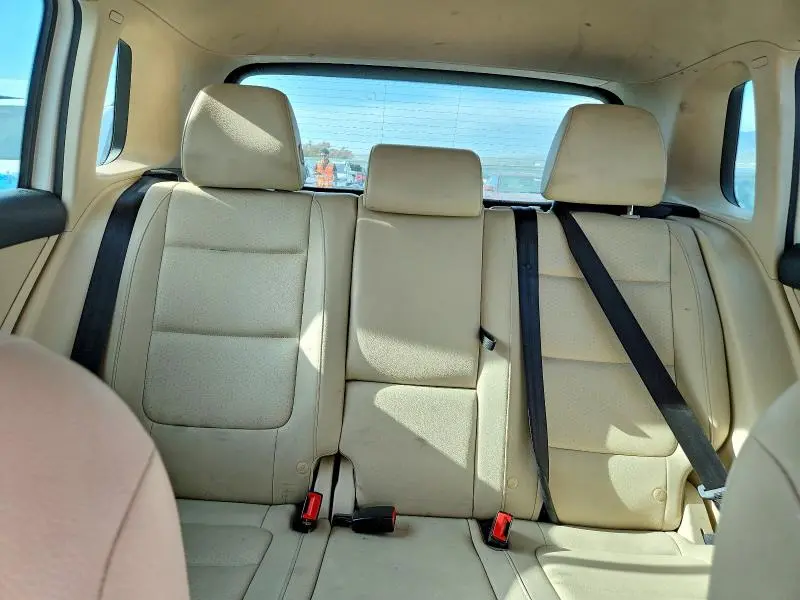 2013 VOLKSWAGEN TIGUAN S  