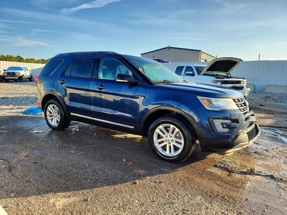 2017 FORD EXPLORER XLT  