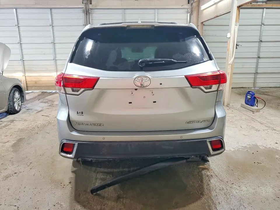 2019 TOYOTA HIGHLANDER LIMITED PLATINUM  