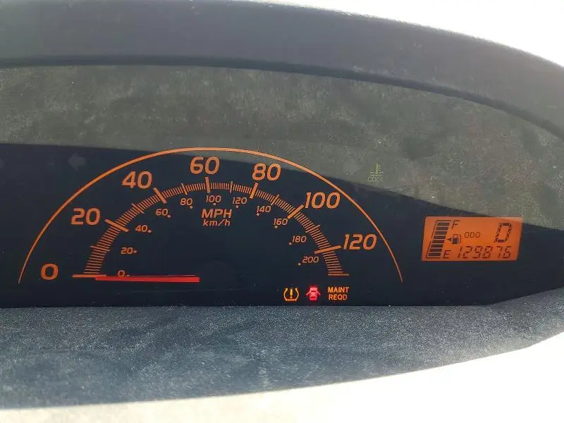 2011 TOYOTA YARIS BASE  