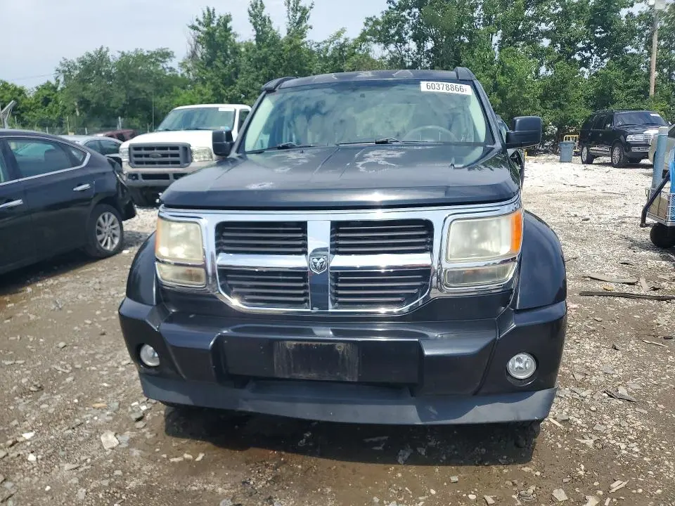 2011 DODGE NITRO SE  