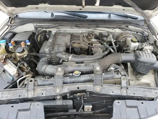 2012 NISSAN FRONTIER S  