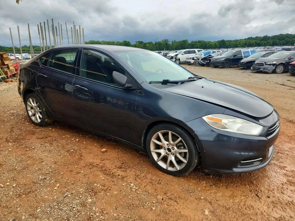 2013 DODGE DART SXT  