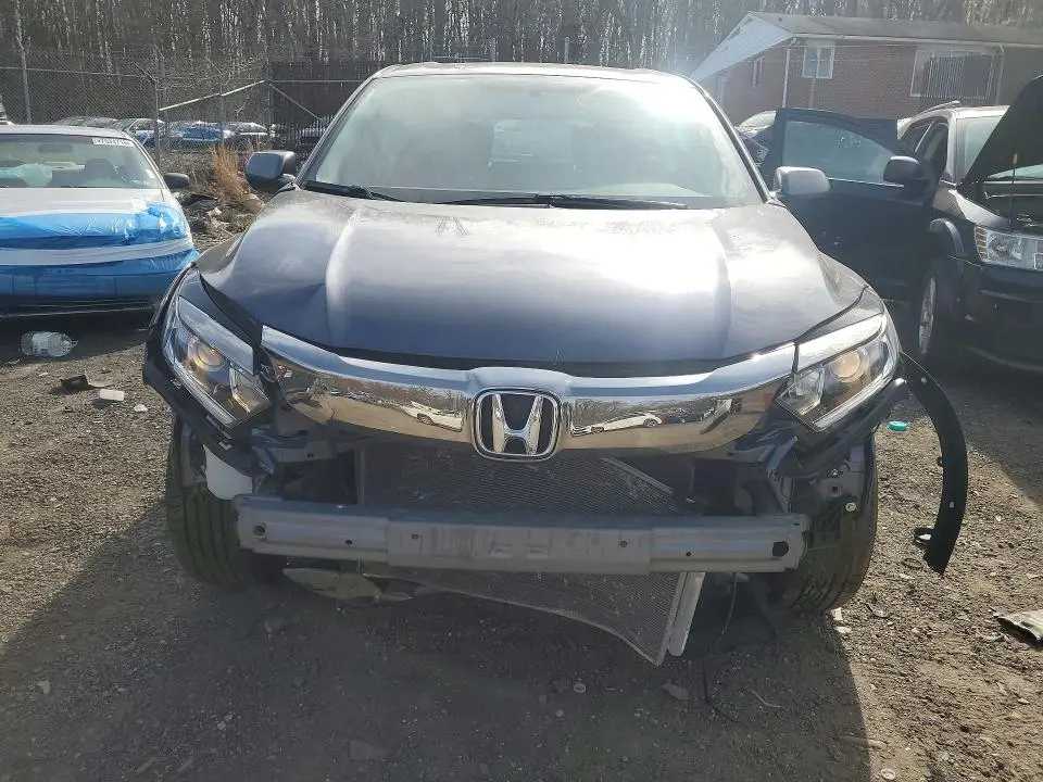 2021 HONDA HR-V LX  