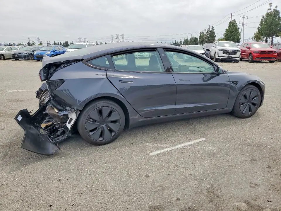 2025 TESLA MODEL 3   