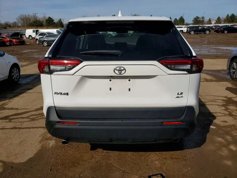 2024 TOYOTA RAV4 LE  